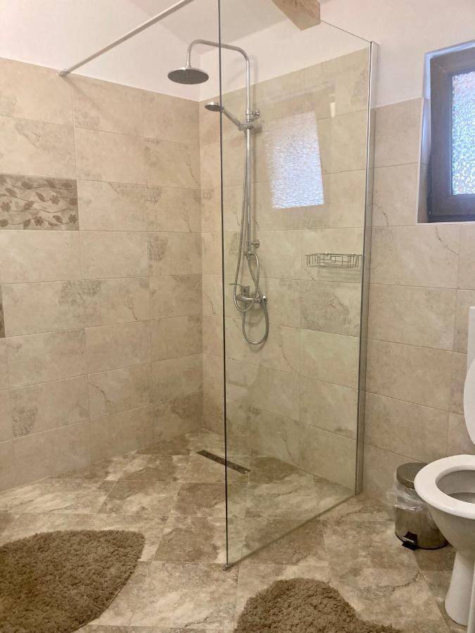 Casa Cris Hotel Durau Bagian luar foto